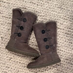 UGG Women's gray Bailey 3 button boots